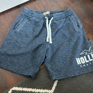 Hollister sweat shorts size medium